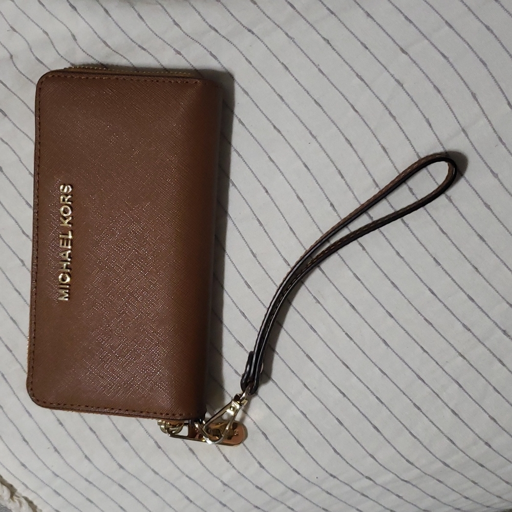 Wallet - image 1